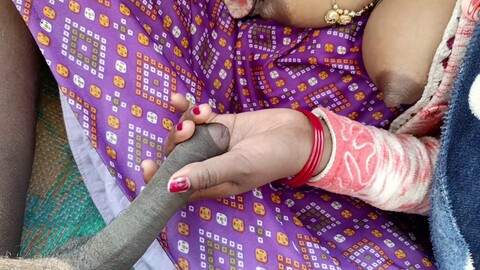 Hot desi village housewife Pyasi Mom gets thoroughly ravaged outdoors